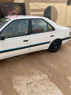Peugeot 405